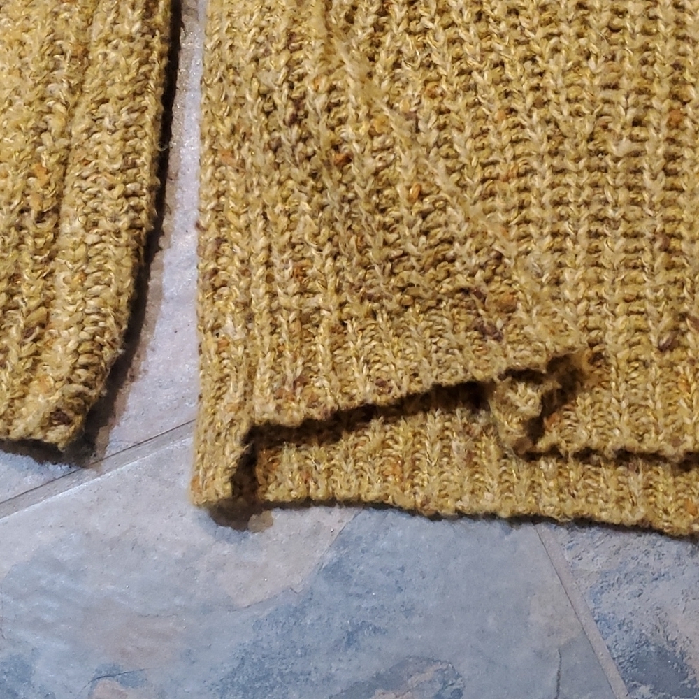 💞Universal Thread* Sweater - Picture 6 of 8